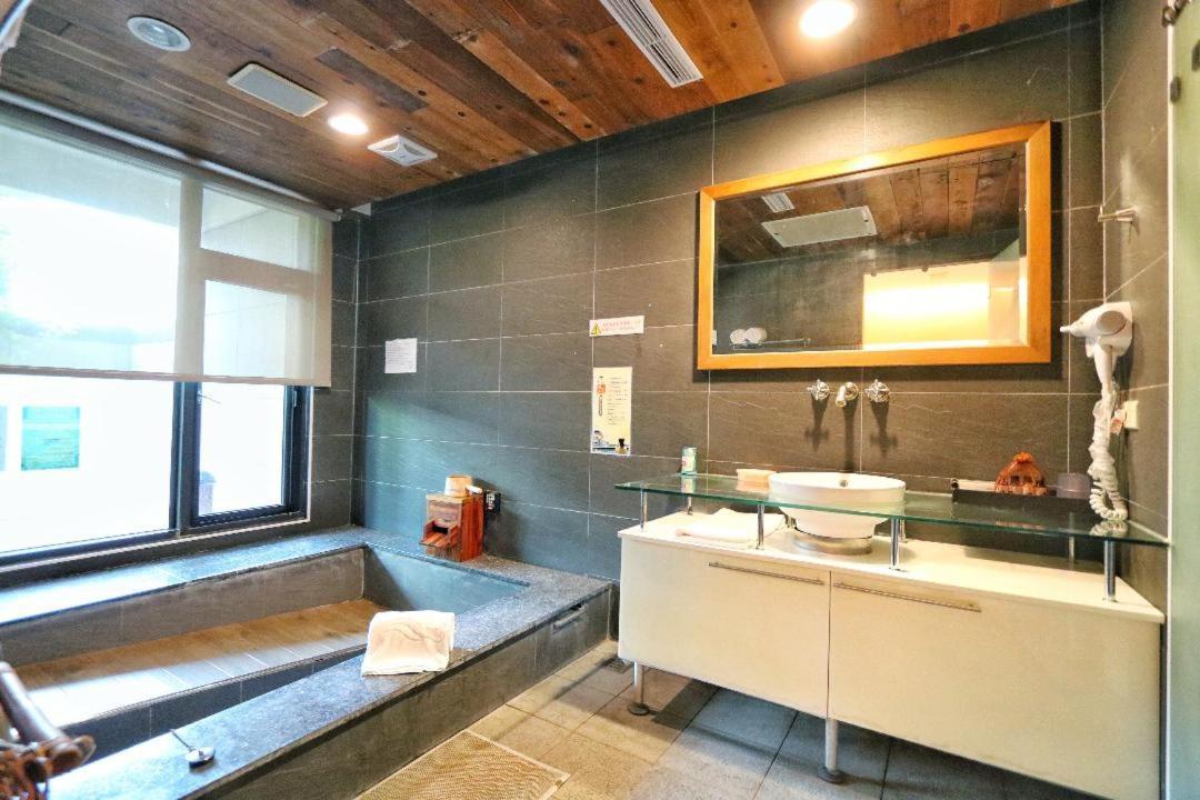 The Mudan Hotel Чеченг Екстериор снимка